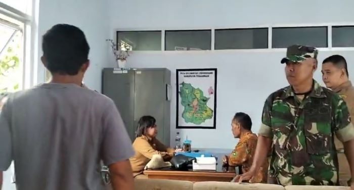 Camat Lebakbarang di Kabupaten Pekalongan Digeruduk Warganya, Ini Penyebabnya