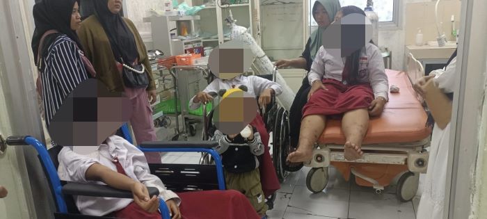 3 Pelajar SDN Kayugeritan 2 di Ditabrak Truk Sampah Perkim LH Kabupaten Pekalongan