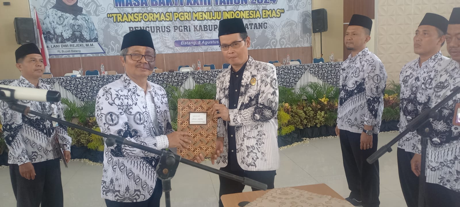 Terpilih Kembali Jadi Ketua, Arief Rohman Tegaskan PGRI Batang Netral di Pilkada 2024