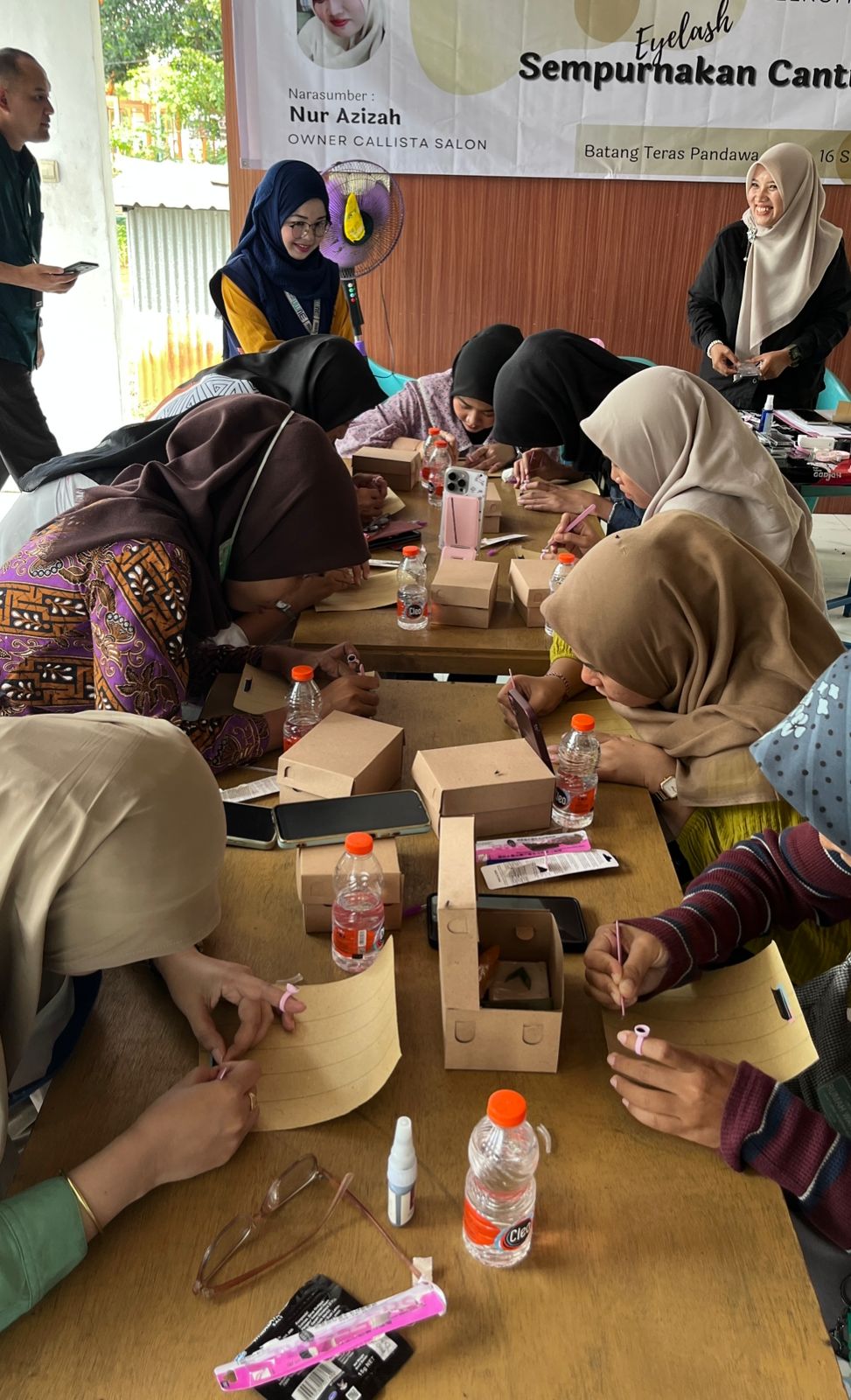 Dari Keterampilan ke Peluang Usaha, Pelatihan Eyelash Dorong Perekonomian Keluarga