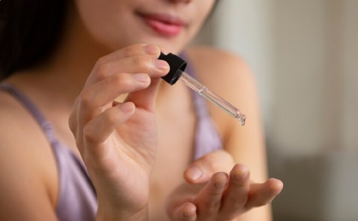 Rahasia Kulit Glowing Terungkap! Ini Alasan Essence dalam Skincare Wajib untuk Dicoba!