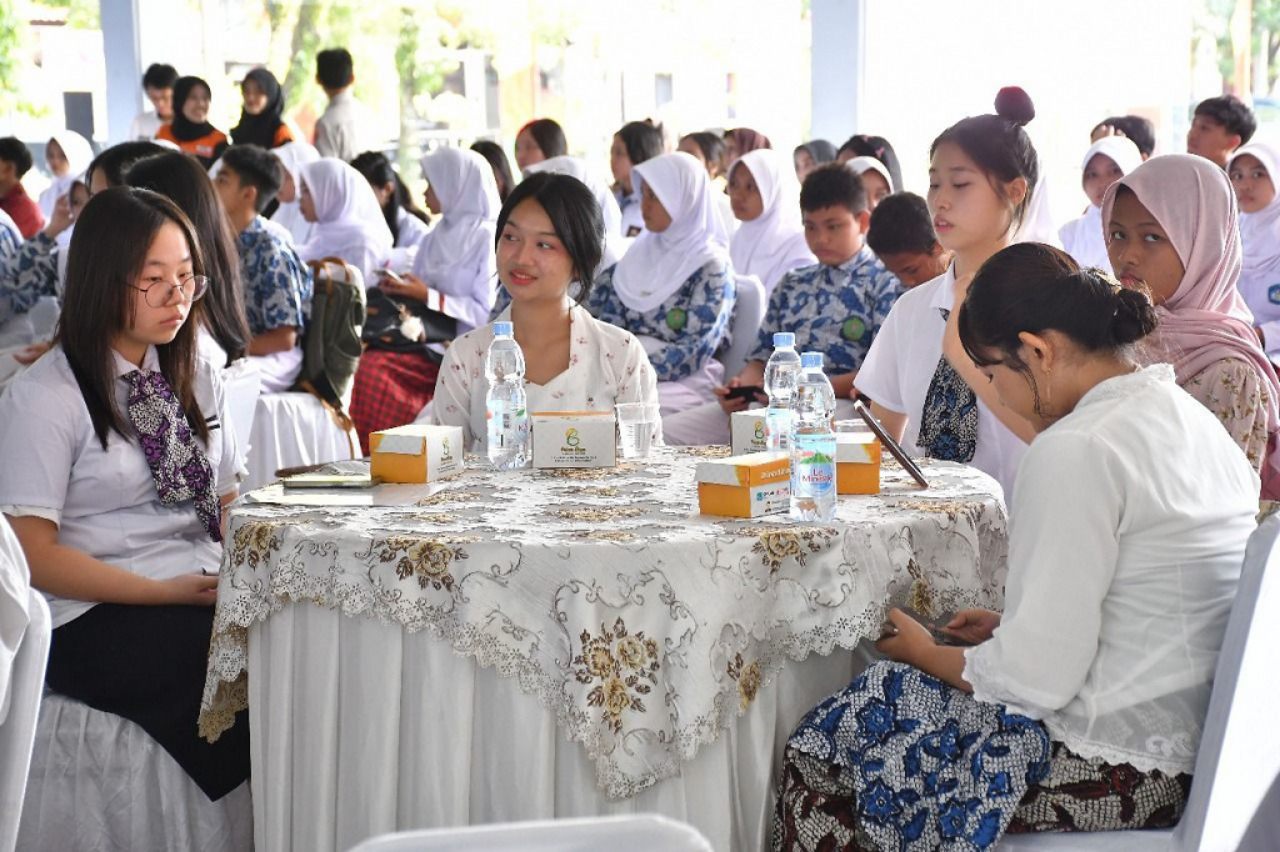 Faelasufa Sambut Hangat Siswa Korea Selatan di Batang dalam Program Pertukaran Global  