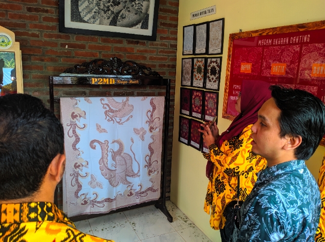 Belajar Kenal Batik di Museum Mini Dapur Batik Dunia Gemah Sumilir