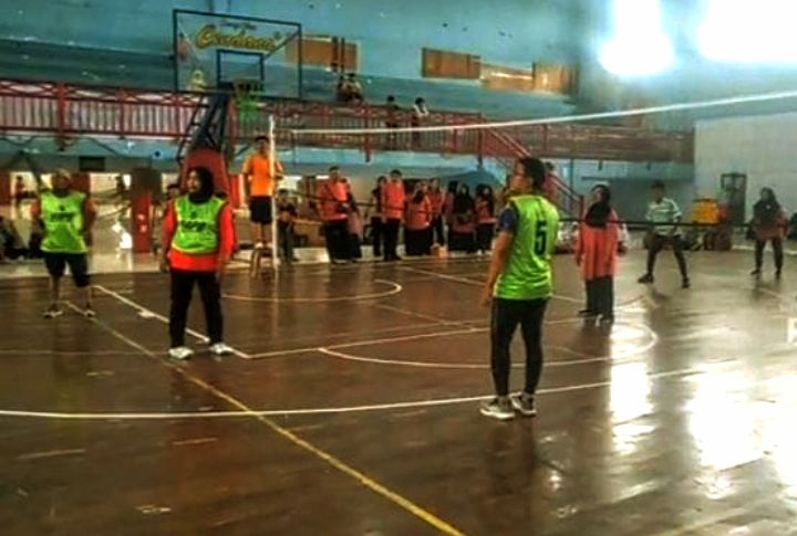 HUT PGRI ke-79 dan HGN 2024, K3S Pekalongan Utara Gelar Turnamen Volly Ball