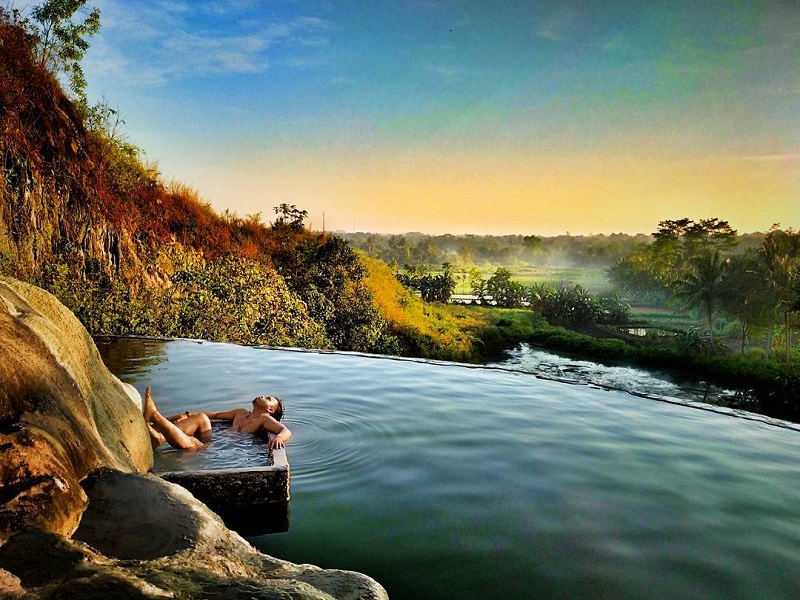 5 Wisata Pemandian Air Panas di Bogor yang Murah dan Menyehatkan Dengan Suasana Alam yang Indah