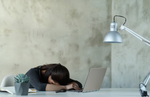 9 Penyebab Mengantuk di Pagi Hari, Bukan Sekedar Kurang Tidur