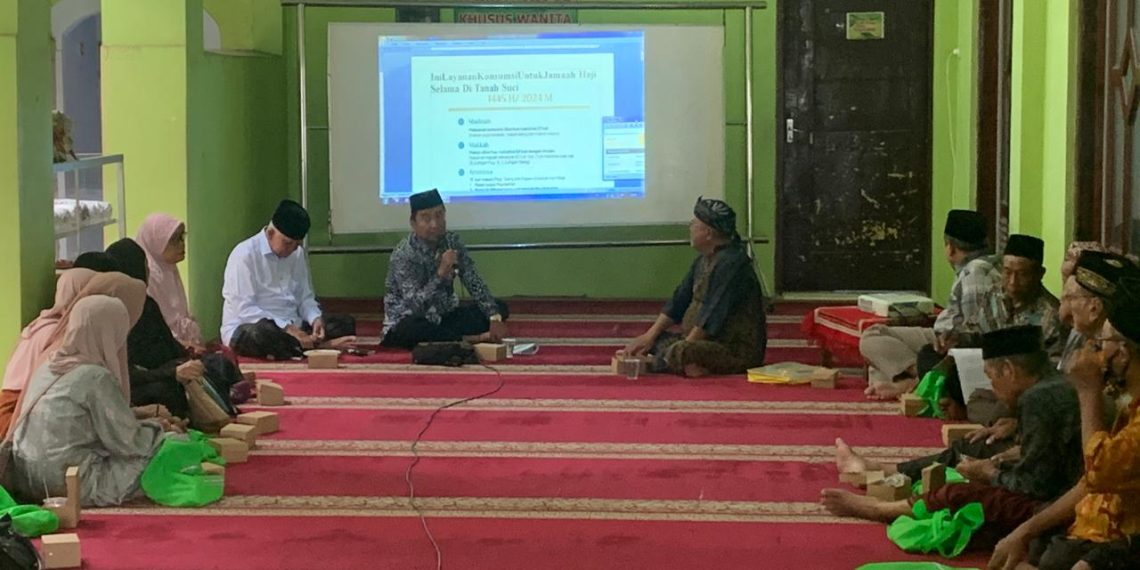 Kepala Seksi PHU Kemenag Kabupaten Pekalongan Paparkan Kebijakan Ibadah Haji 2025