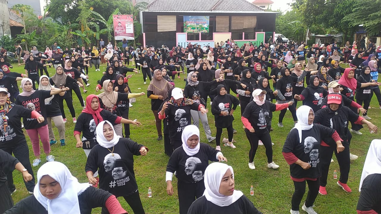 Ratusan Ibu-ibu di Kecamatan Kedungwuni Ikuti Senam Sehat Sat Set