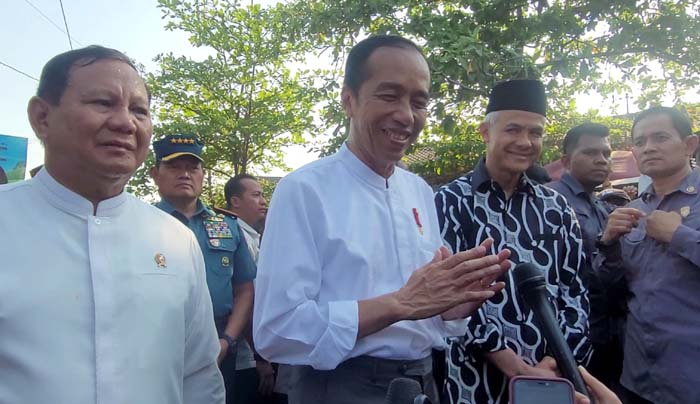 Blusukan ke Pasar Grogolan Kota Pekalongan, Jokowi Pantau Harga Sembako 