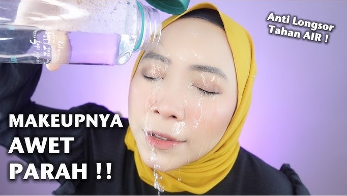 3 Foundation Waterproof yang Aman Dipakai Seharian, Nggak Gampang Luntur!