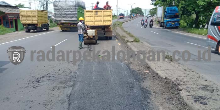 Musim Hujan Banyak Jalan Rusak