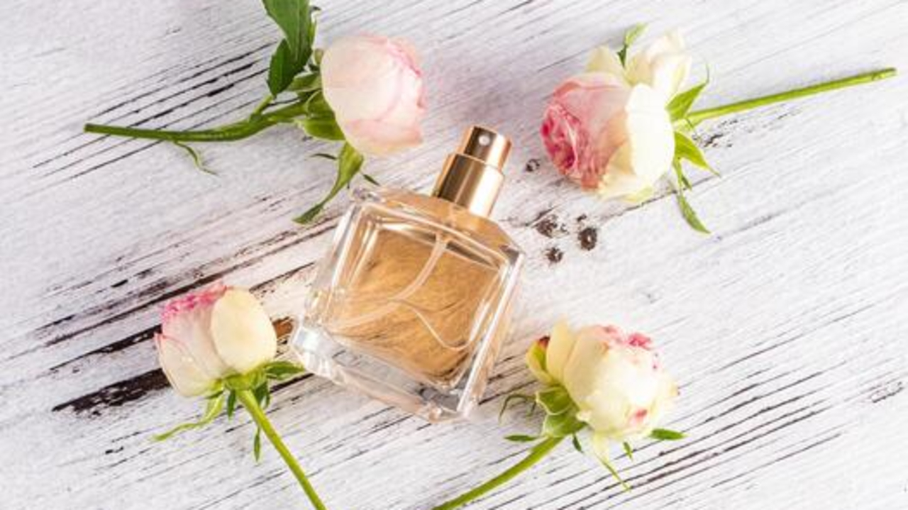 4 Parfum yang Tahan Lama dan Meninggalkan Jejak, Simak Daftarnya!