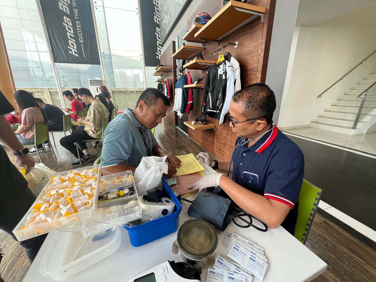 Rayakan Hari Jadi ke 69 Astra International, Astra Motor Jateng Lakukan Donor Darah