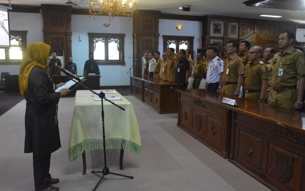 Usai Pejabat Eselon II, Pj Bupati Batang Kembali Lantik 66 Pejabat Administrator dan Pengawas