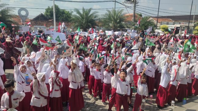 Ribuan Civitas Akademika UMPP dan Pelajar Muhammadiyah di Pekalongan Gelar Aksi Bela Palestina