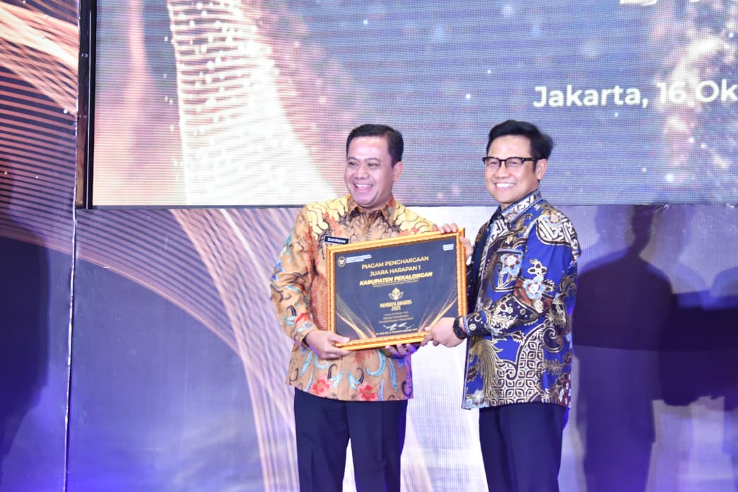 Pemkab Pekalongan Raih Mandaya Award 2025, Bukti Nyata Komitmen dalam Pemberdayaan Masyarakat