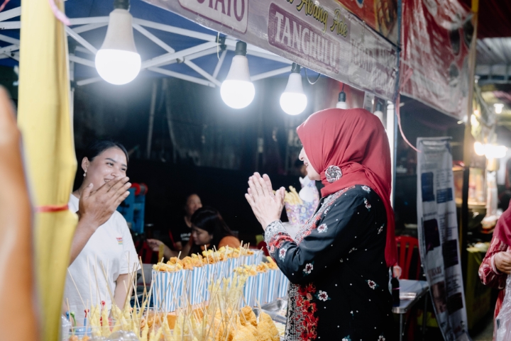 Pintoe Dalem Street Fair 2025, Kemeriahan Bazar UMKM Imlek di Pekalongan