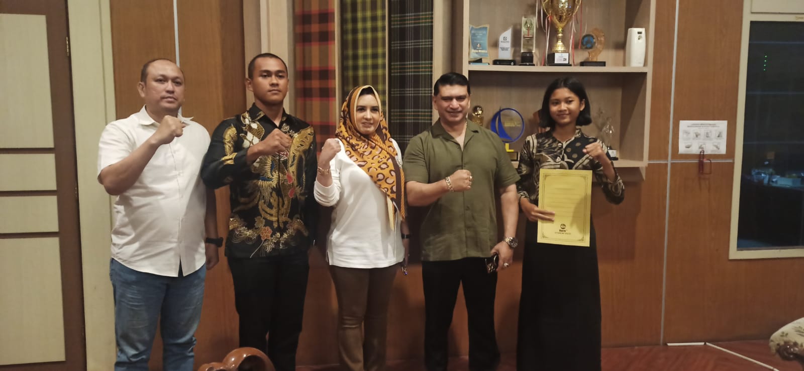 Bupati Fadia Arafiq Lepas 2 Pelajar Kabupaten Pekalongan Wakili Paskibraka Jateng