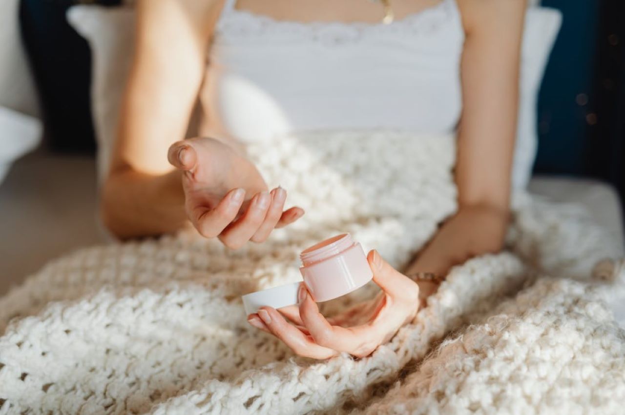 4 Merk Krim Anti Aging Agar Kulit Tetap Awet Muda Meski Usia 40an 