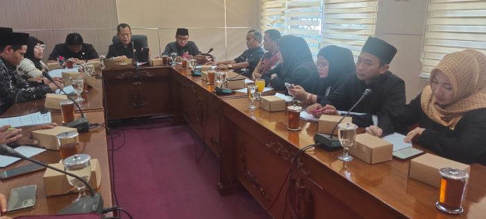 Guru PAI Non-Sertifikasi Kabupaten Pekalongan Ngadu ke Dewan, Ini Yang Mereka Perjuangkan