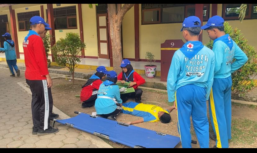 Siswa SMPN 1 Warungasem Batang Diedukasi Penanganan Gempa