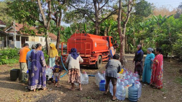 37 Desa di 9 Kecamatan di Kabupaten Pekalongan Alami Kekeringan, BPBD Dropping 1.785.000 Liter Air Bersih