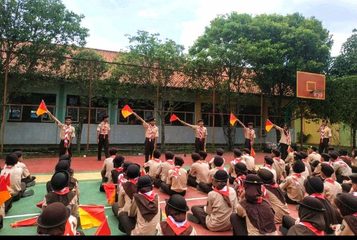 Ekskul Pecinta Alam MAN Pekalongan Raih Juara 1 di MAPALA Batik Festival Kebut Gunung