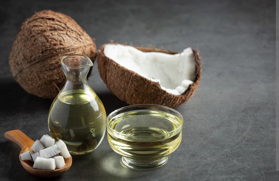 Inilah 4 Cara Pakai Virgin Coconut Oil untuk Kulit yang Benar!  Efektif Hilangkan Flek Hitam Permanen