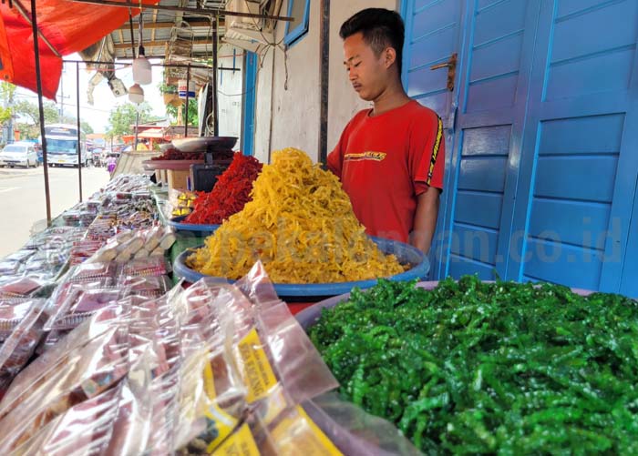 Jelang Haul Habib Ahmad, Pedagang Mulai Padati Makam Sapuro
