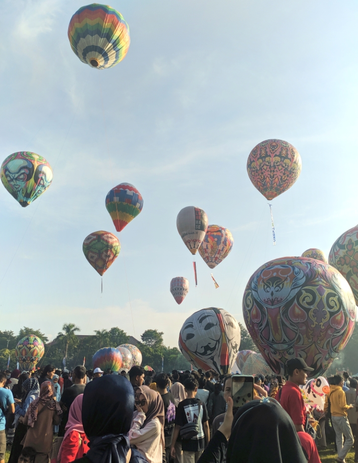 Tradisi Syawalan di Kota Pekalongan, Dimeriahkan dengan Final Festival Balon Tambat 2024