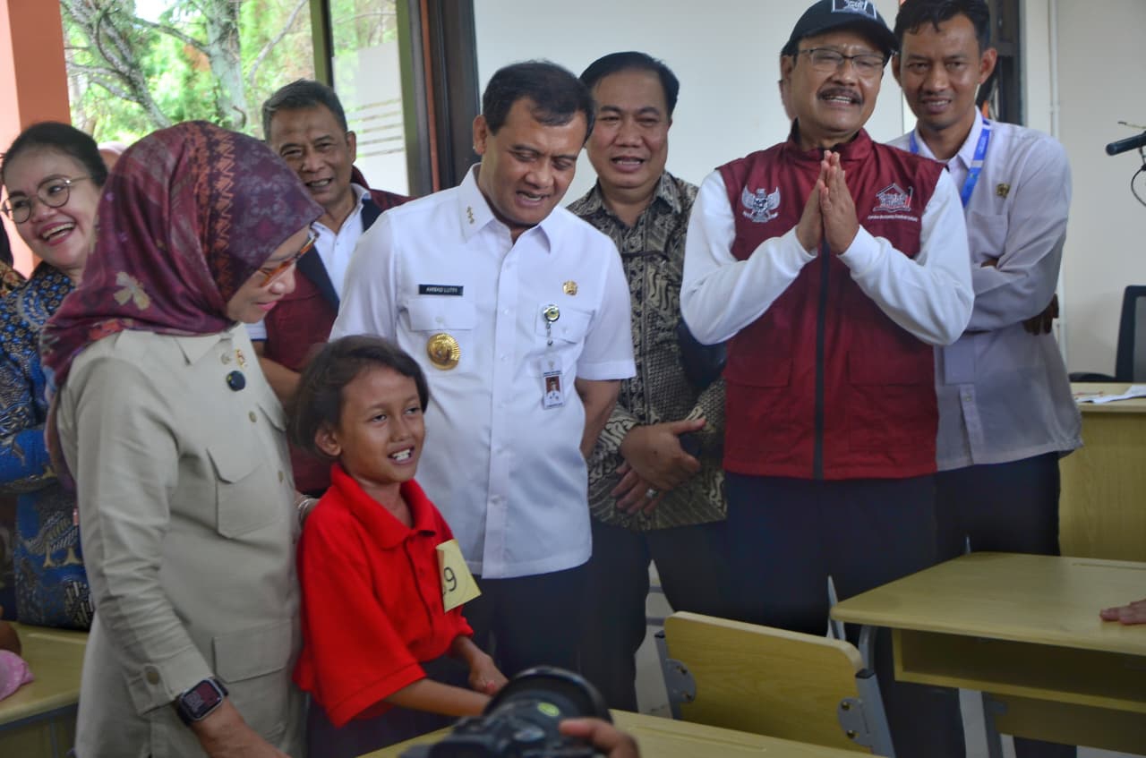 Ahmad Luthfi Sebut Sekolah Rakyat di Jawa Tengah Jadi Cara untuk Entaskan Kemiskinan