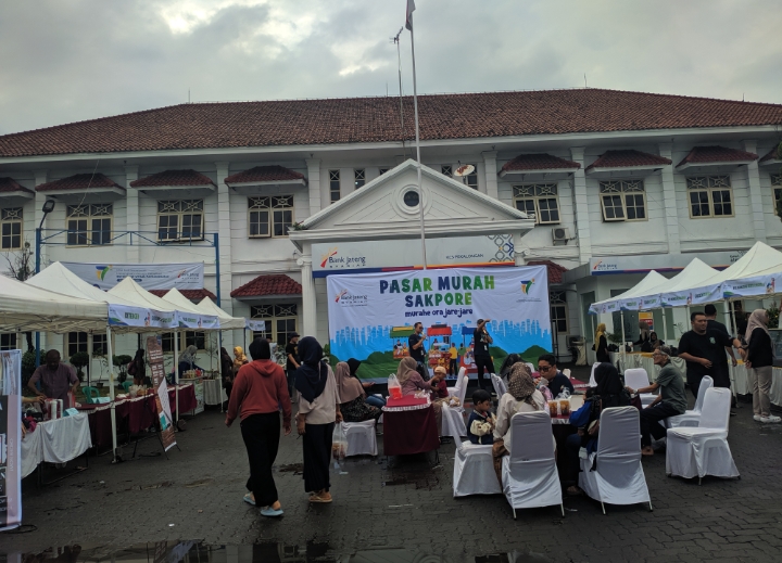 Disambut Antusias Gelaran Pasar Murah Bank Jateng Syariah Pekalongan