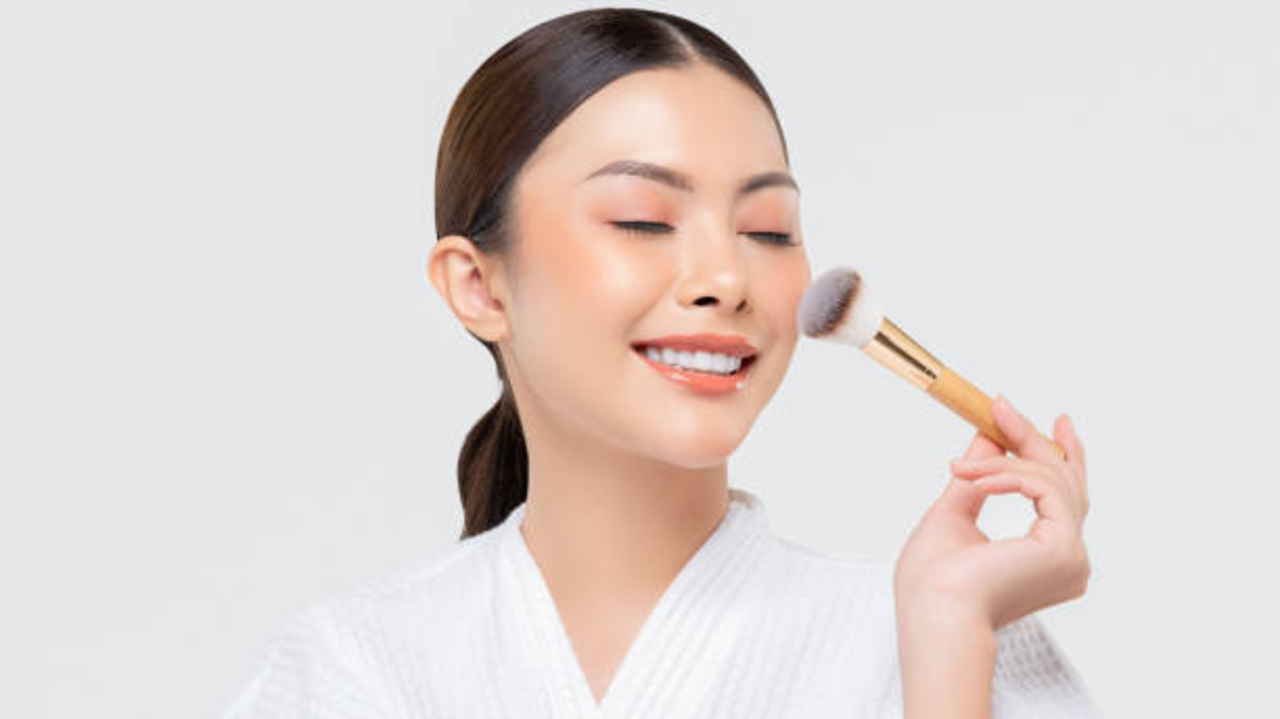 Ini 5 Blush On Lokal yang Bagus dan Tahan Lama, Rekomendasi MUA!