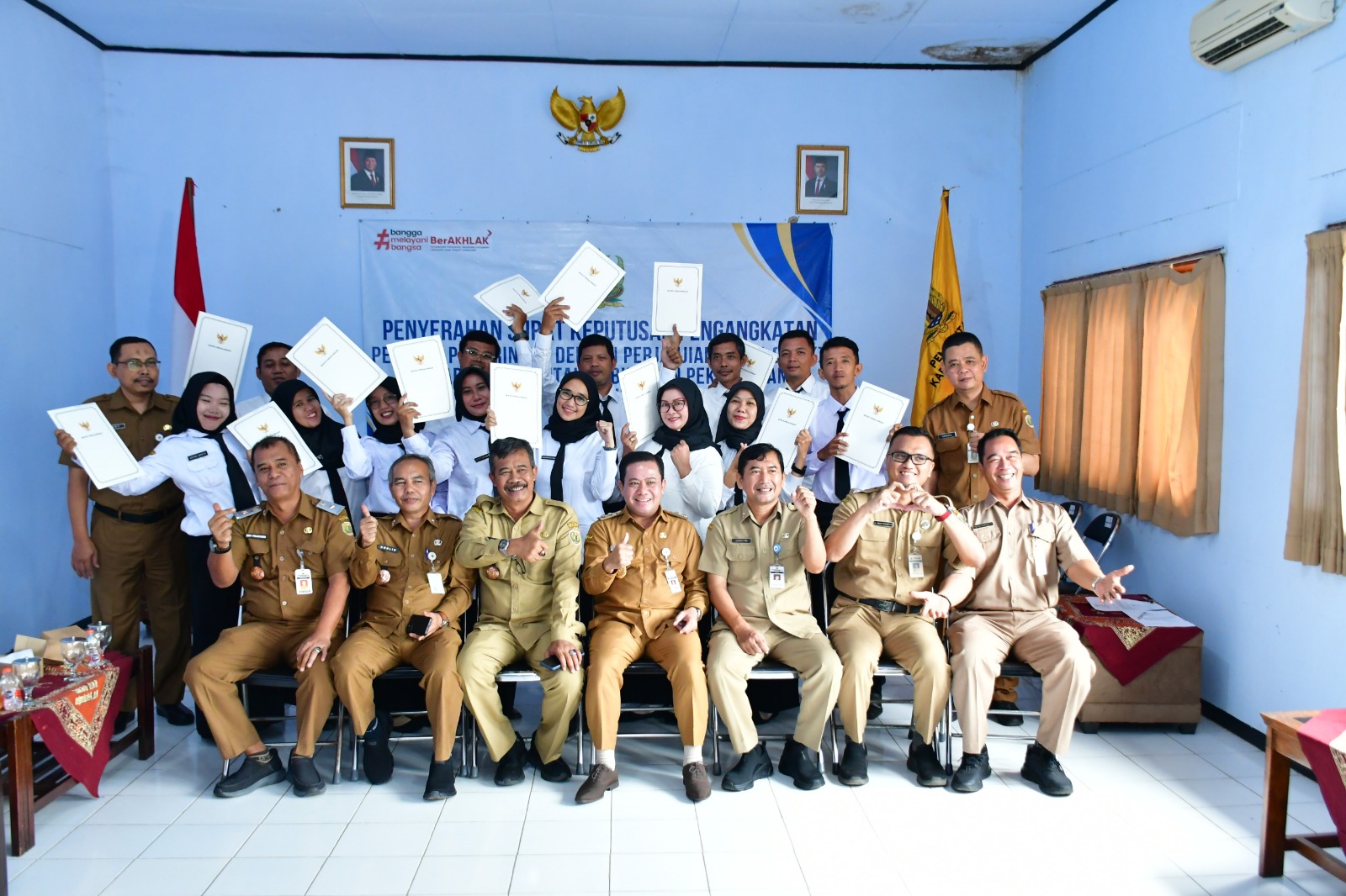 13 PPPK Terima SK, Wakil Bupati Sukirman: ASN PPPK Harus Loyal dan Profesional dalam Mengabdi