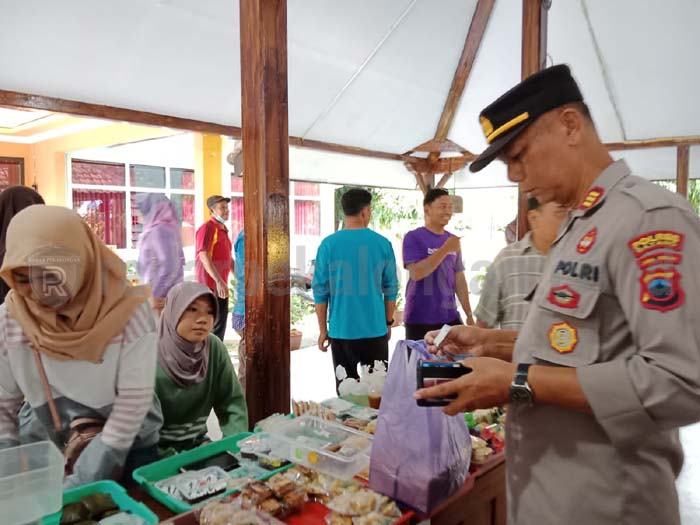 21 Pelaku UMKM Meriahkan Bazar Takjil Ramadan Kecamatan Batang 2023
