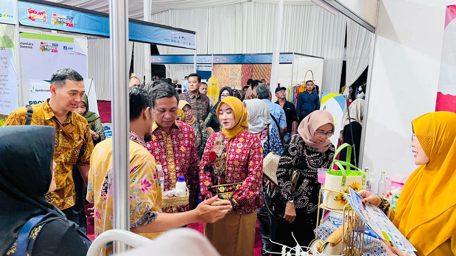 Festival Batik 3 Kota Berpadu dengan Kopdes Merah Putih, Gerakkan UMKM Nusantara