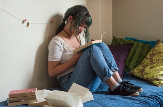 Menguras Air Mata! Ini 4 Novel Remaja Tersedih yang Bisa Bikin Kamu Sesenggukan