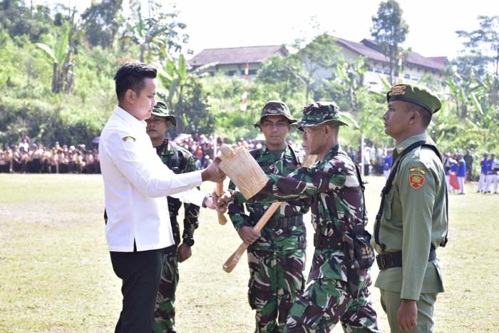 Sasar Desa Terisolir, Siap Bangun Aksen Jalan Beton 800 Meter