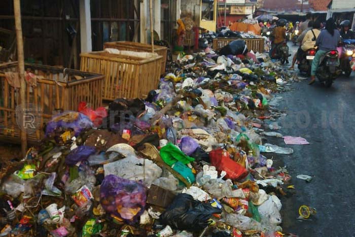 Volume Sampah Lebaran Melonjak 180 Ton Perhari