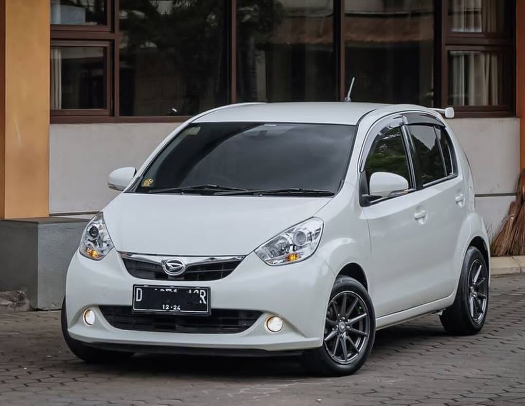 5 Rekomendasi Mobil City Car untuk Pemula Dibawah 100 Juta, Konsumsi Bahan Bakarnya Irit Lho!