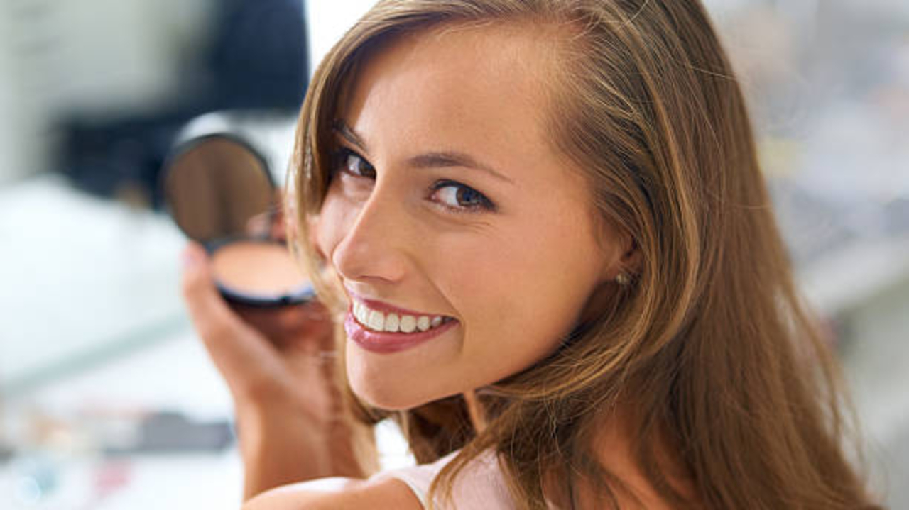 Ini Dia 5 Bedak yang Ampuh Menutup Flek Hitam, Rekomendasi Terbaik agar Riasan Tahan Lama