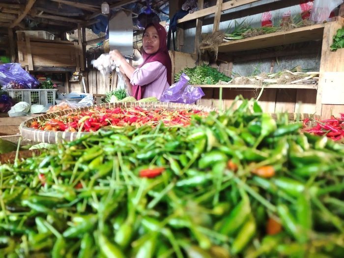 Harga Minyak Goreng Naik, Harga Cabai dan Telur di Pekalongan Turun