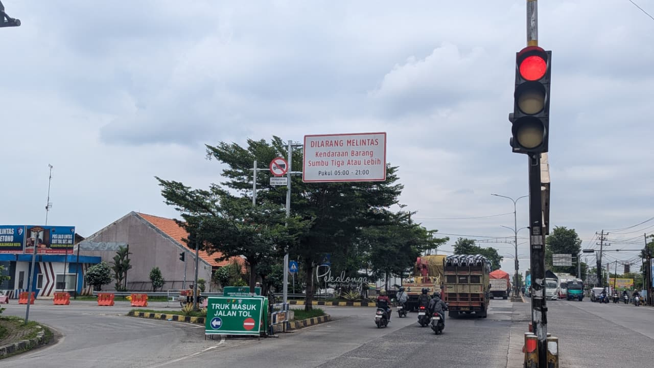 Pembatasan Truk Sumbu Tiga Masih Dilanggar, Nyawa Pelajar SMA di Pantura Pekalongan Jadi Korban