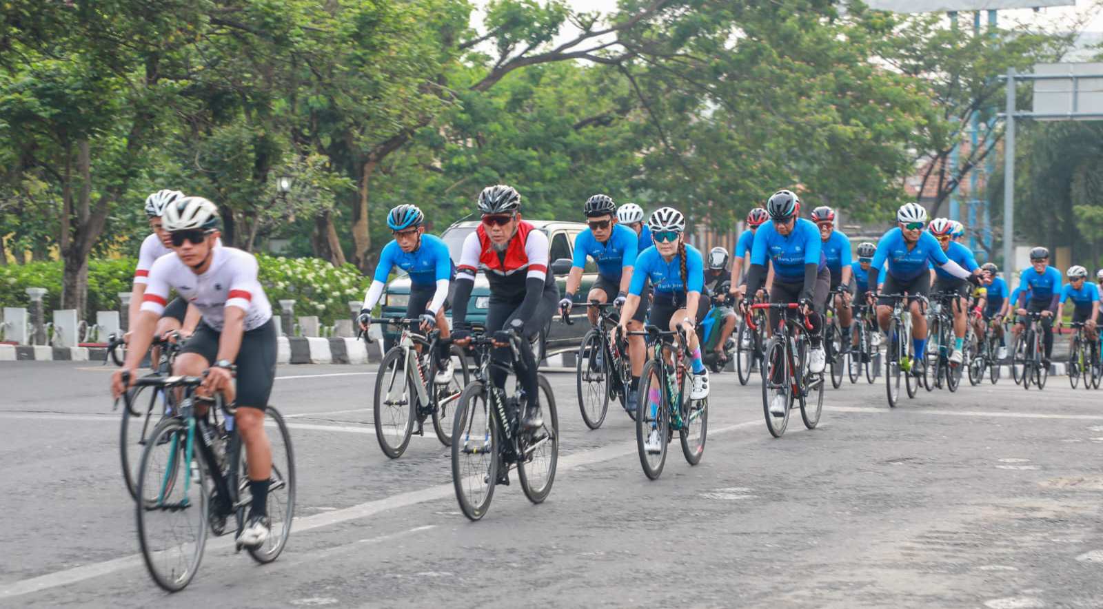 Promosi Wisata Jateng, Sekda Gowes 198 KM Jelajahi Semarang - Guci Tegal