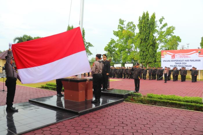 Upacara Bendera Hari Pahlawan Tahun 2024 di Polres Pekalongan, Ini Pesan Wakapolres Pekalongan