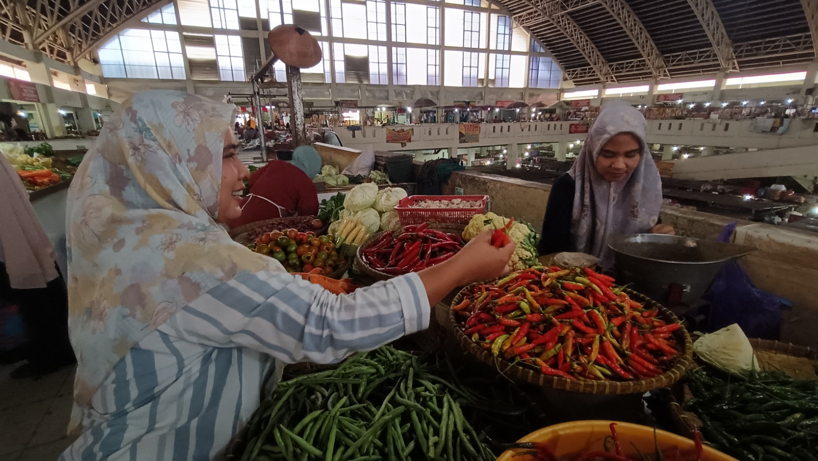 Makin Pedas, Segini Harga Cabai di Pasar Batang Awal 2025