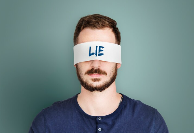 Psikologi Praktis: Inilah 6 Ciri-ciri Orang yang Sedang Berbohong Kepadamu, Jangan sampai Kamu Tertipu