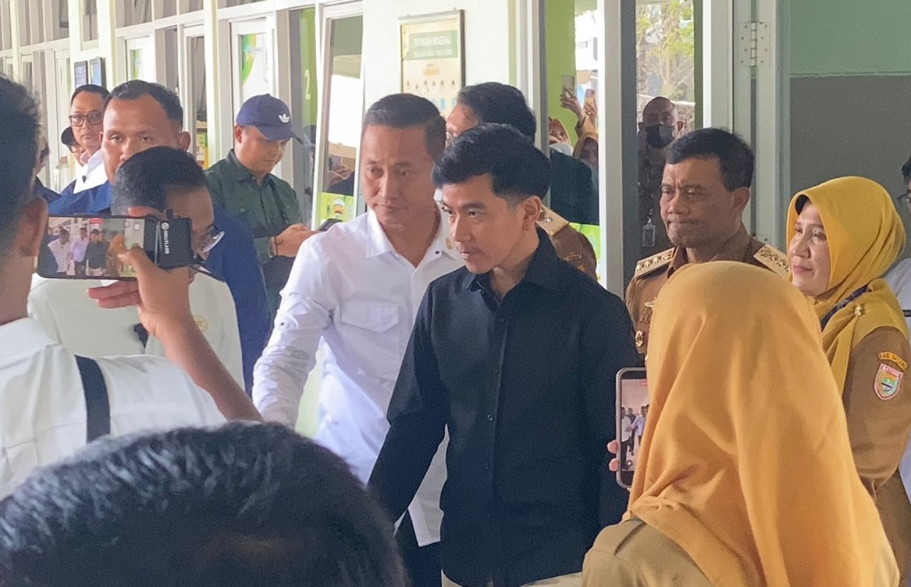 Wapres Gibran Minta Evaluasi Total Keamanan Pangan MBG usai Kasus Keracunan di Batang
