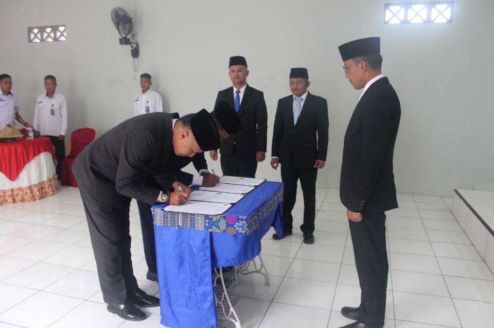 Lapas Pekalongan Gelar Pelantikan Pejabat Baru dan Pelepasan Pejabat Lama