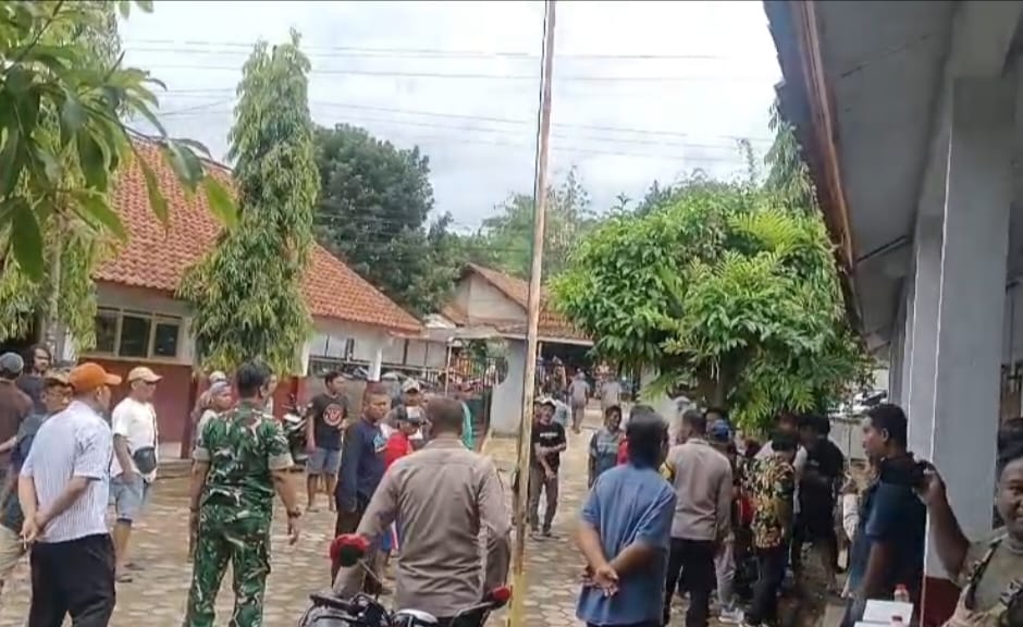 Rencana Tambang Tanah Urug di Desa Sumurjomblangbogo Ditolak Warga, Perizinan Dinilai Janggal